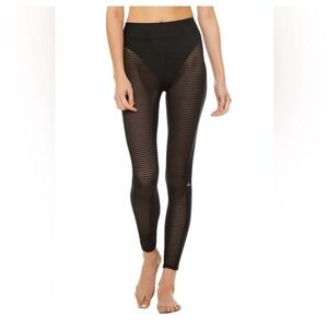 **SOLD** Alo Seamless 7/8 Limitless Open Air Leggings